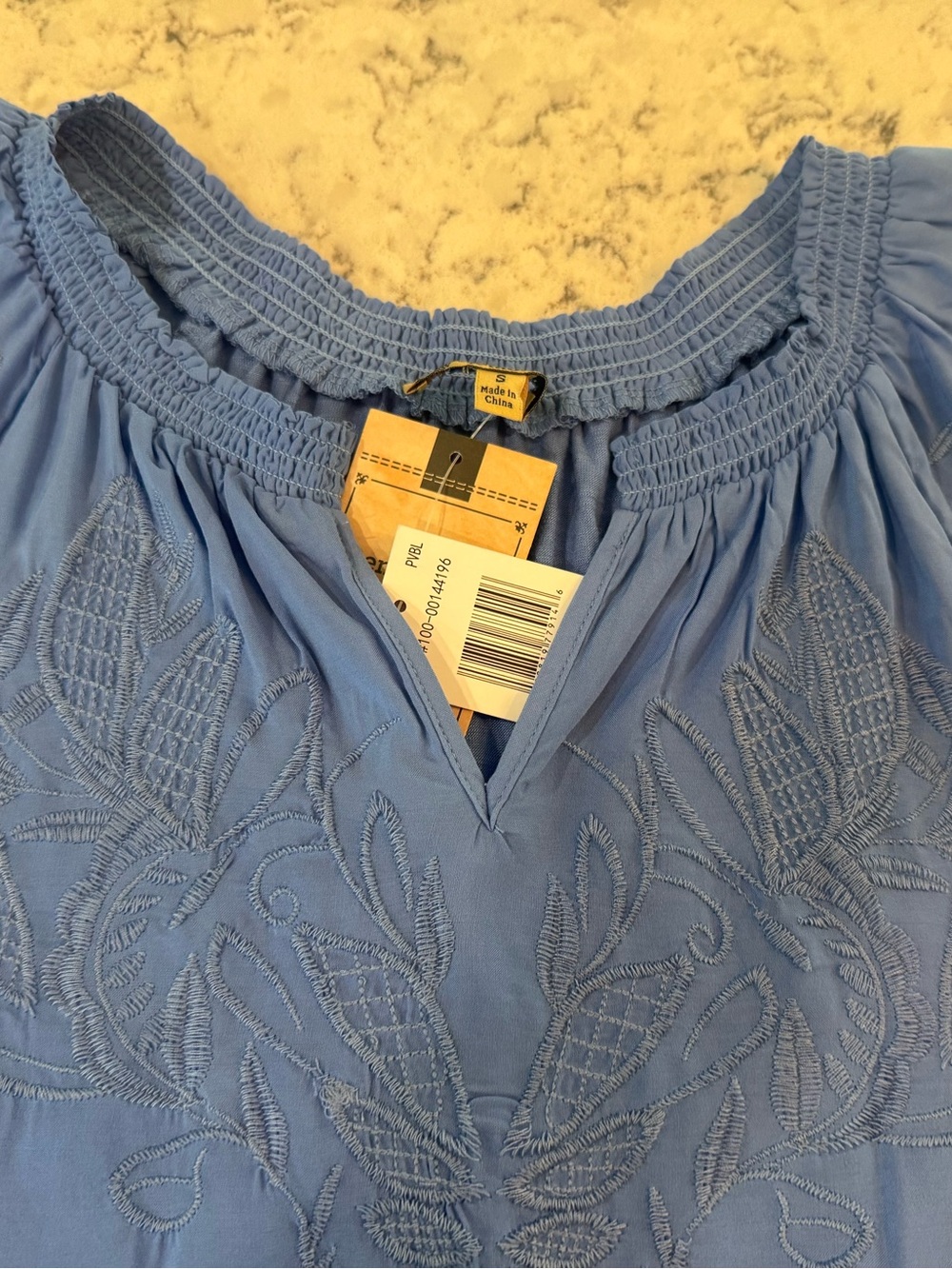 DEMOCRACY Women’s Small Blue Pullover Peasant Top. NWT - Picture 3 of 5